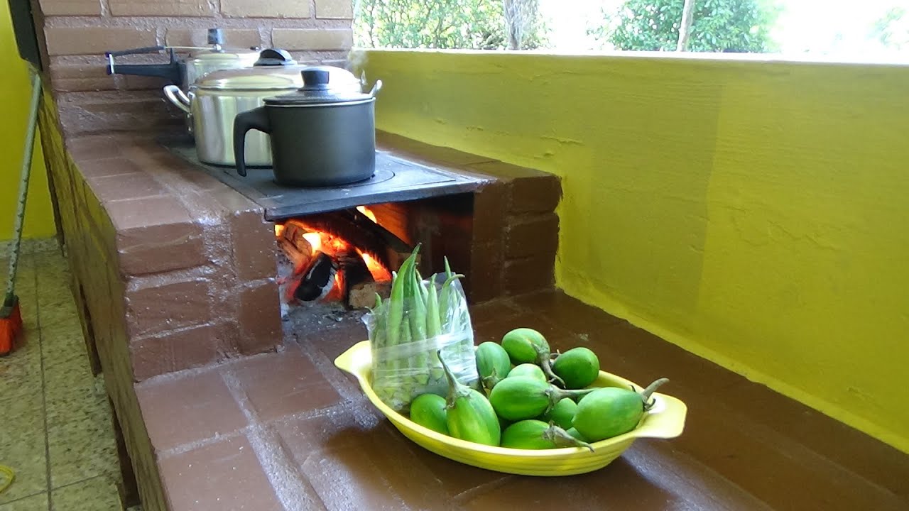 HOJE FIZ ALMOÇO COMPLETO E PINTURA