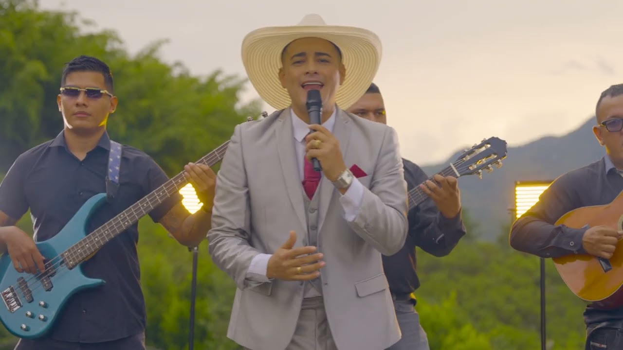 No Me Voy A Rendir (Remix) - Lucho Bernal
