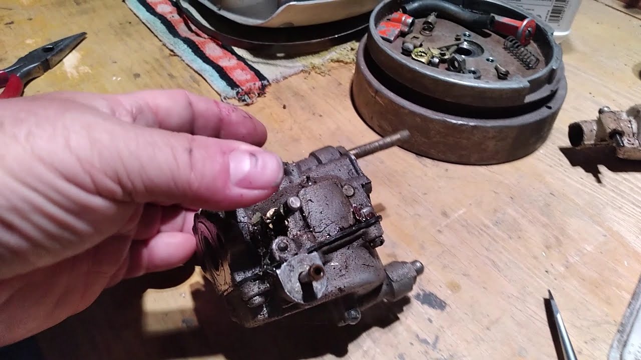Johnson 3hp 1964 rebuild Part 2: Carburetor.