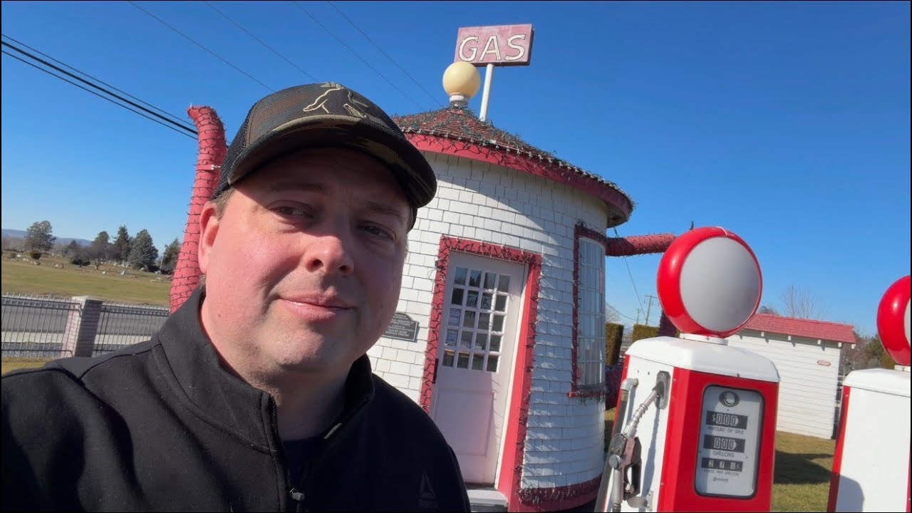 Exploring the Tea Pot Dome in Zillah, Washington & Picking Up My Family at the Airport