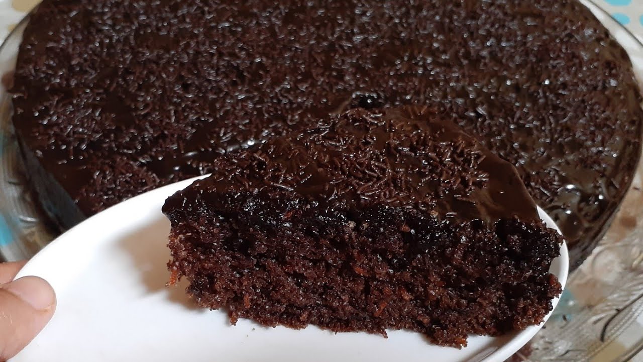 أروع كيك بالجزر او (خيزو )والشوكولا لذيذ 😋 خفيف و اقتصادي . Cake au carottes et chocolat