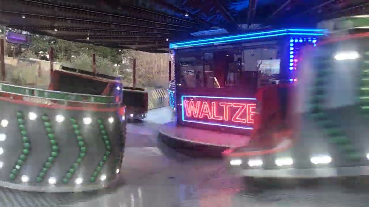 Lydney. Fairtrade waltzer,Chris Danter offride 2023.
