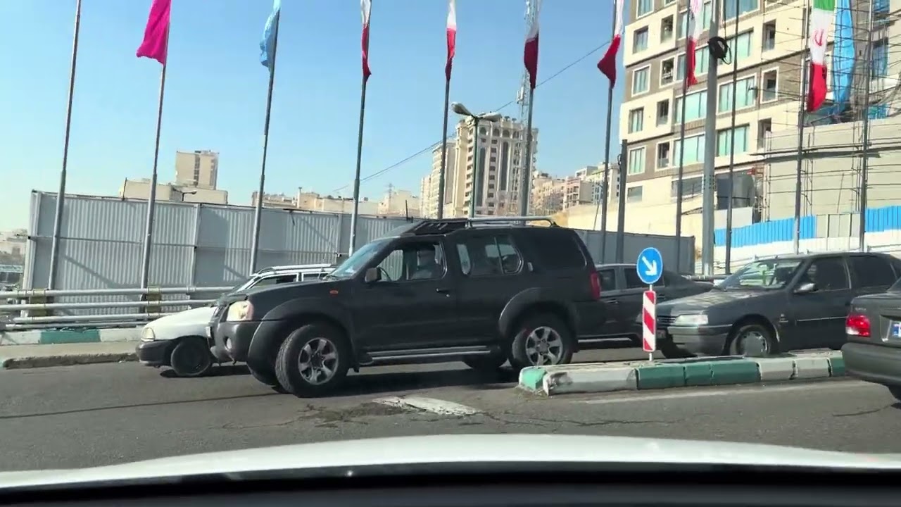 Daytime Driving in Tehran 🇮🇷 | Saadat Abad Blvd Farhang to Espinas Hotel @MeysamKardi 