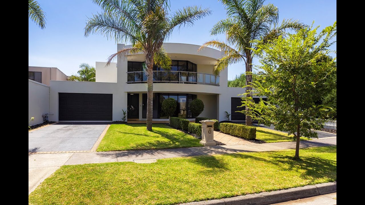 127 Palm Beach Drv Patterson Lakes