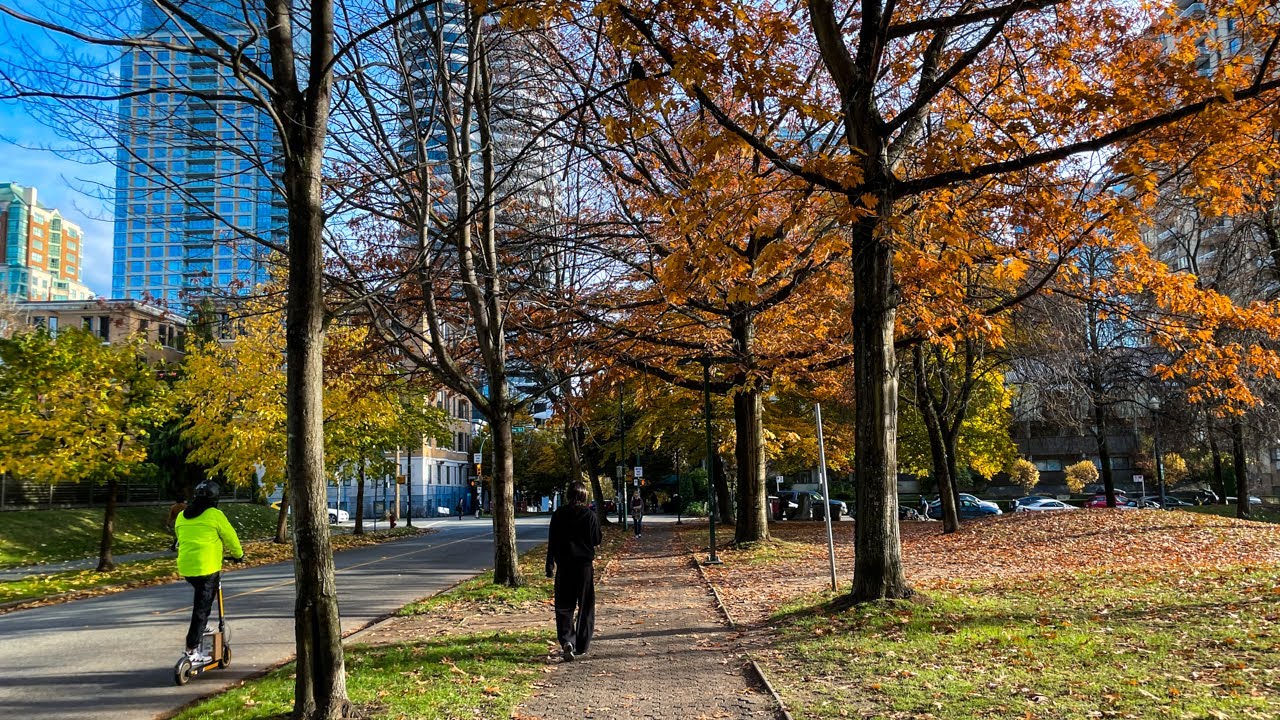 🇨🇦 Canada Walking Tour - Vancouver Beautiful Autumn Walk 🍂 | 4K HDR