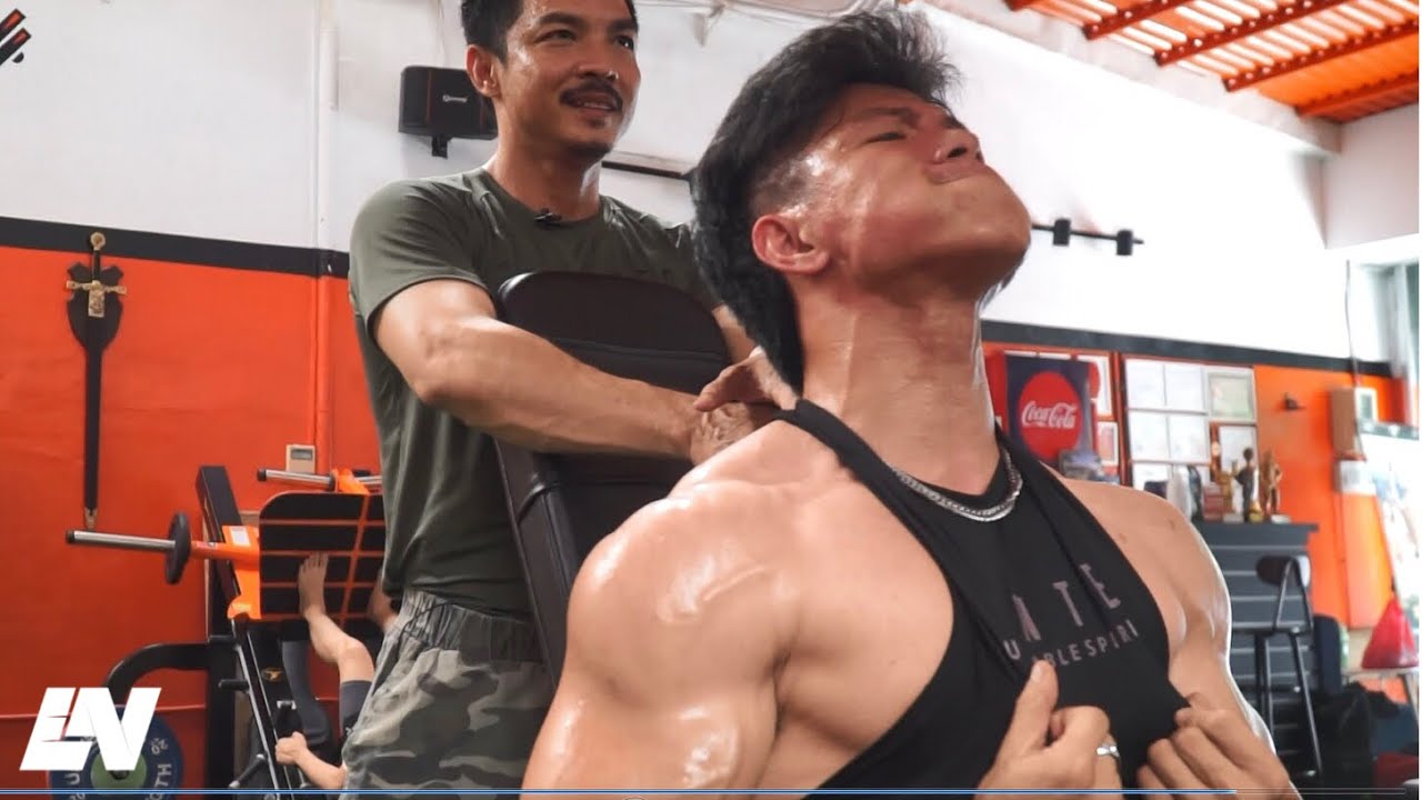 TẬP ĐẾN RỤNG VAI VỚI PHONG CÁCH MASTER TRAINER BẢO NGUYÊN