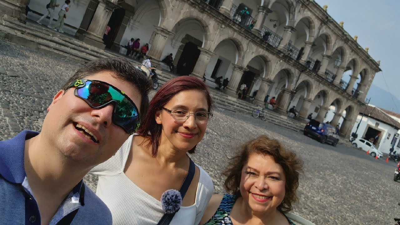 Recorrido por calles de Antigua Guatemala y almuerzo en La Estancia