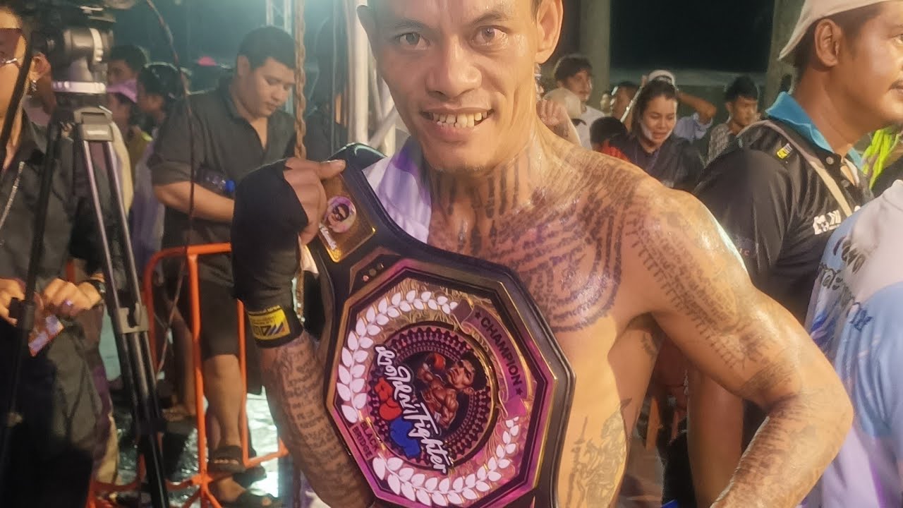 มหามุนี ไม่มีใครใหญ่เกินกรรม  กำลังถ่ายทอดสด!มวยดี ไม่มีตก คุยสบายๆ