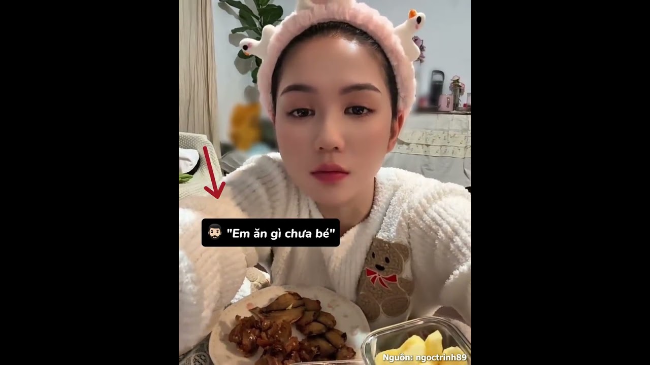 Ngọc Trinh sơ hở nói tiếng Anh, bị nhận xét mất chất dân dã.
