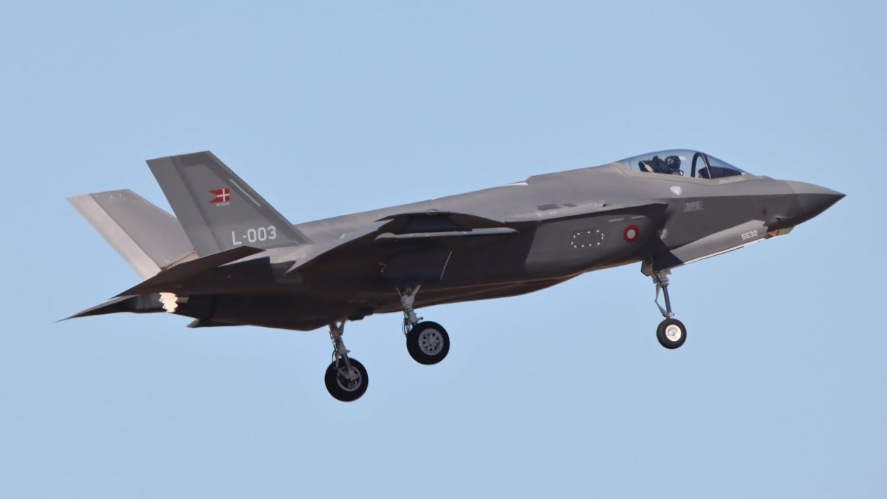 (4K) Plane Spotting at Luke Air Force Base USA | F-35 & F-16 Action (DutchPlaneSpotter)