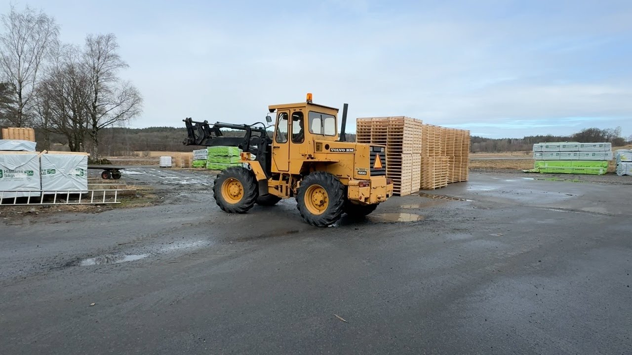 K&ouml;p Hjullastare Volvo BM 4200 p&aring; Klaravik