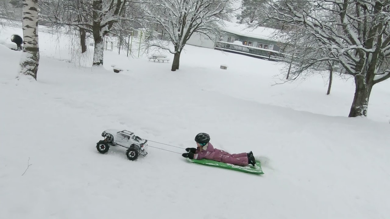 Sledding with Traxxas X-Maxx 8S.