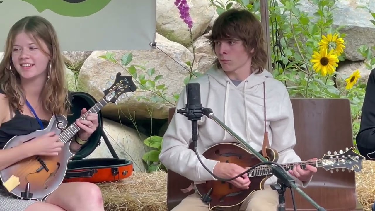 Wyatt Ellis, Sophia Sparks, Kody Norris, Mary Rachel Nalley-Norris - Mandolin Workshop