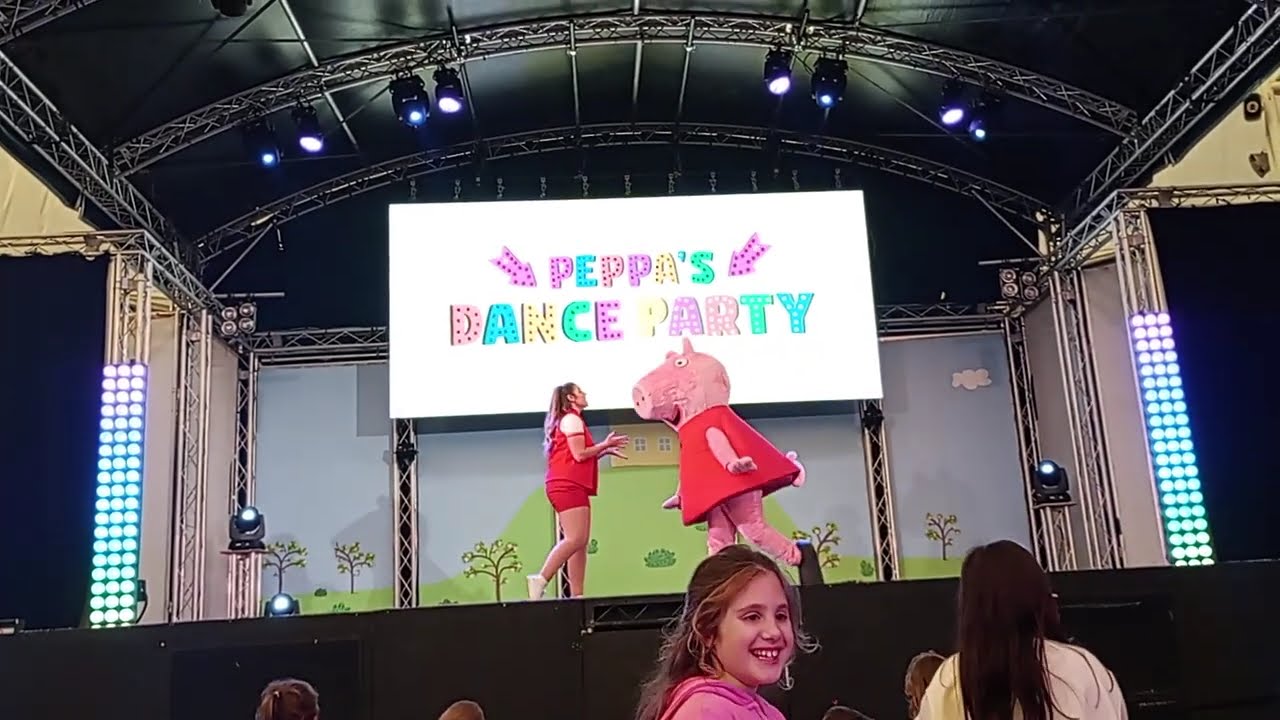Peppa's Pig Dance Party 2024 - Butlins