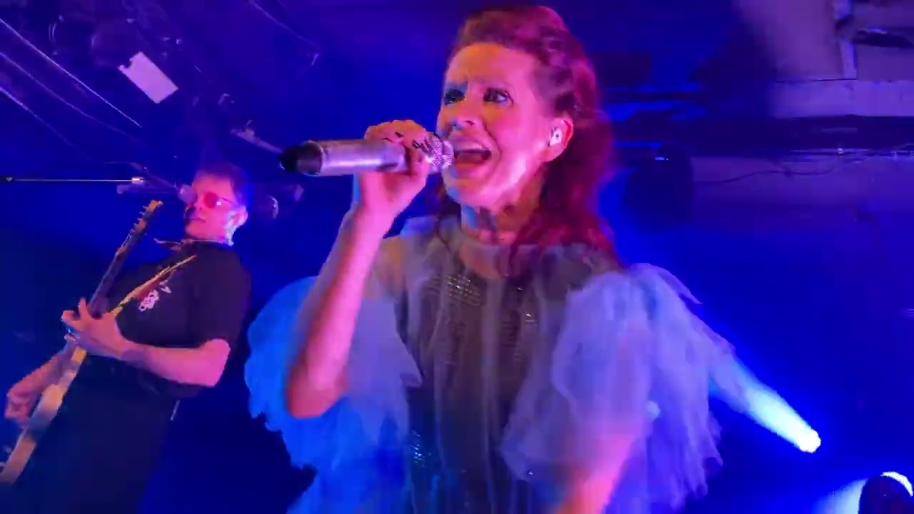 Maija Vilkkumaa - Pari pikku sääntöö & Lottovoitto (Lutakko, Jyväskylä 13.02.2025)