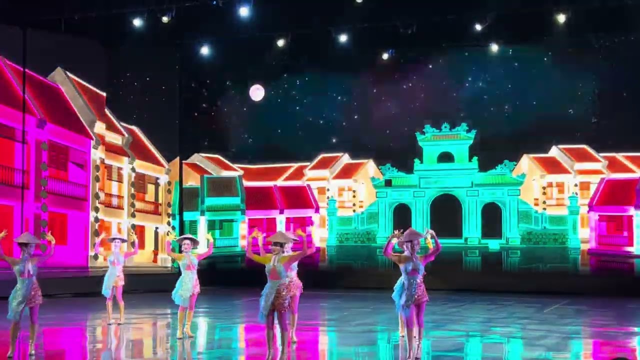 Colosseum Pattaya LGBT show (full)
