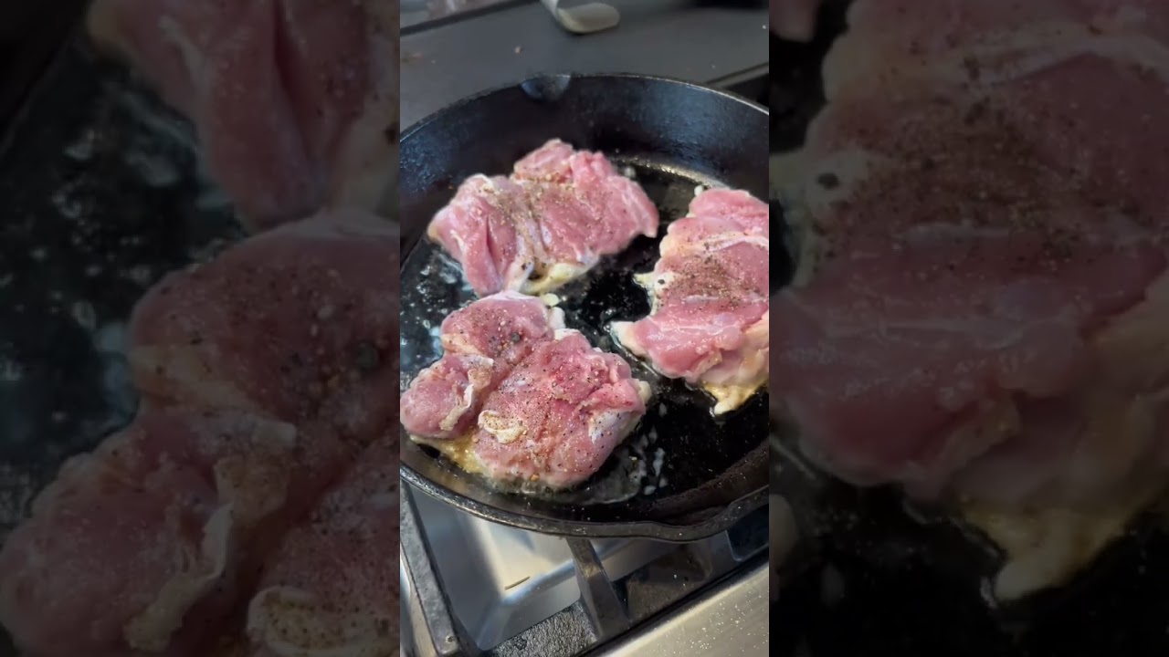 3 tips for making the crispiest chicken thighs #chicken #chickenthighs #cooking