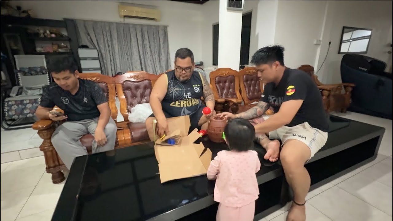 Manggang favourite Inik Rich ngau Abak Wan