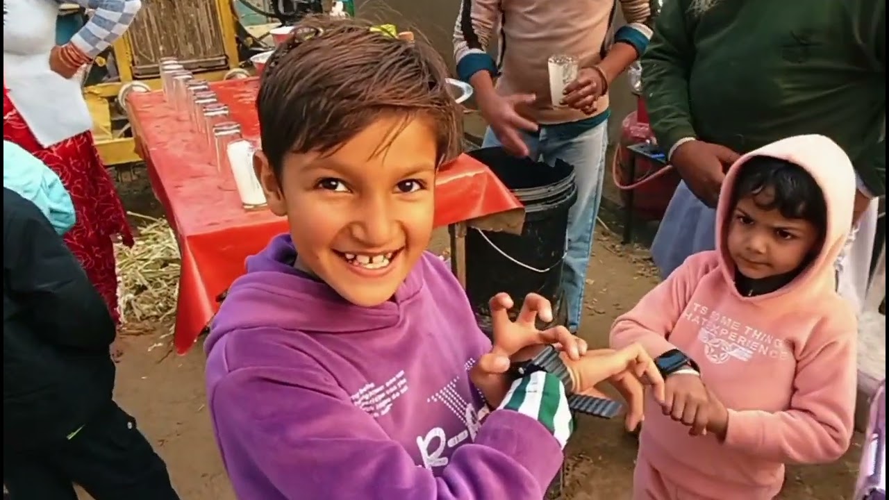 मावडीया धीराणीया मेले मे भीड़ पूर्णिमा के दिन