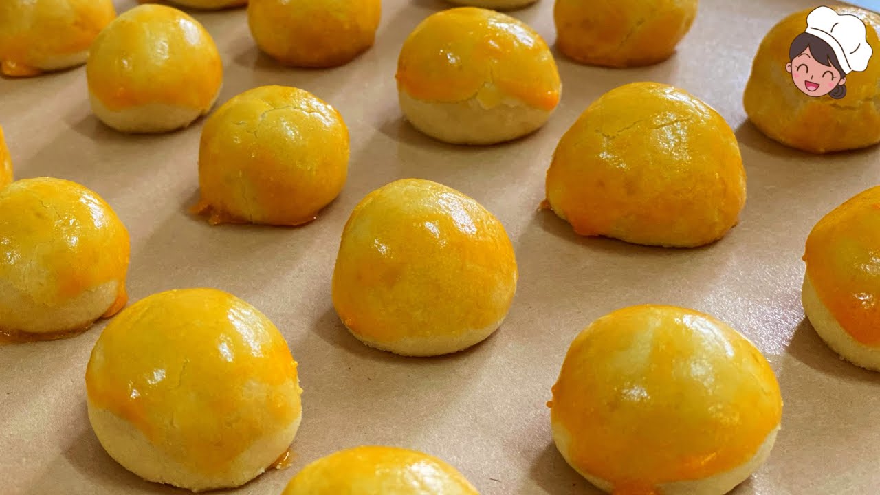 Melt-In-Mouth One Bite Golden Pineapple Tarts | 一口黄金凤梨酥 | 入口即化 | 年餅食譜 #68