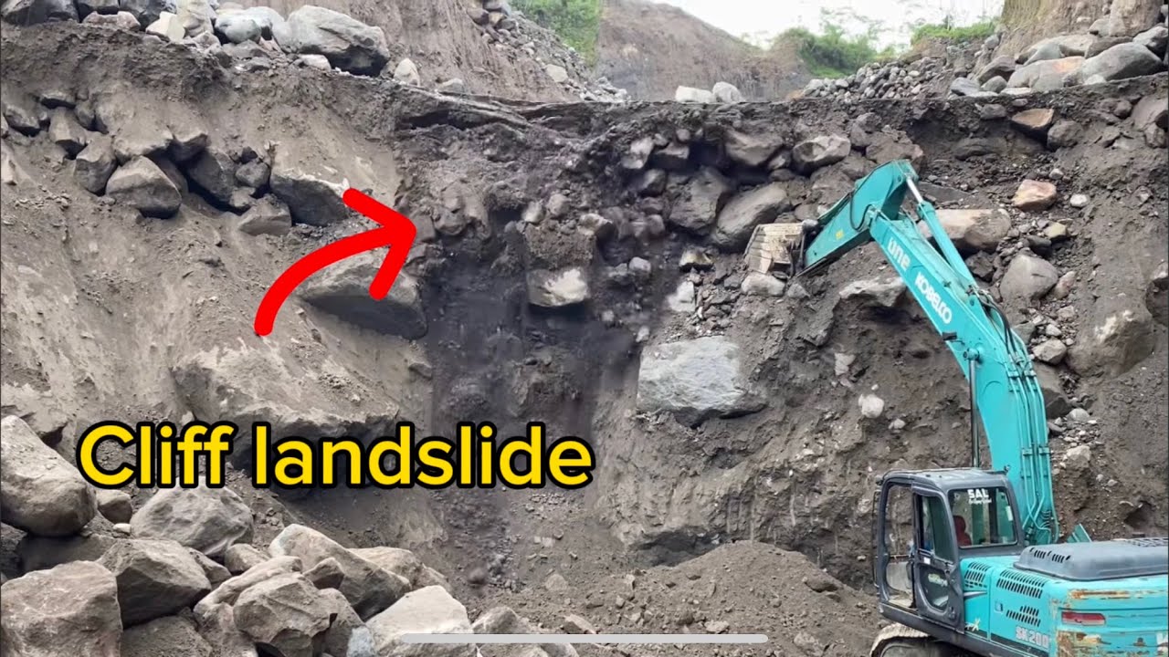 Sand mining||Cliff landslide in sand mining large rock falling from cliff
