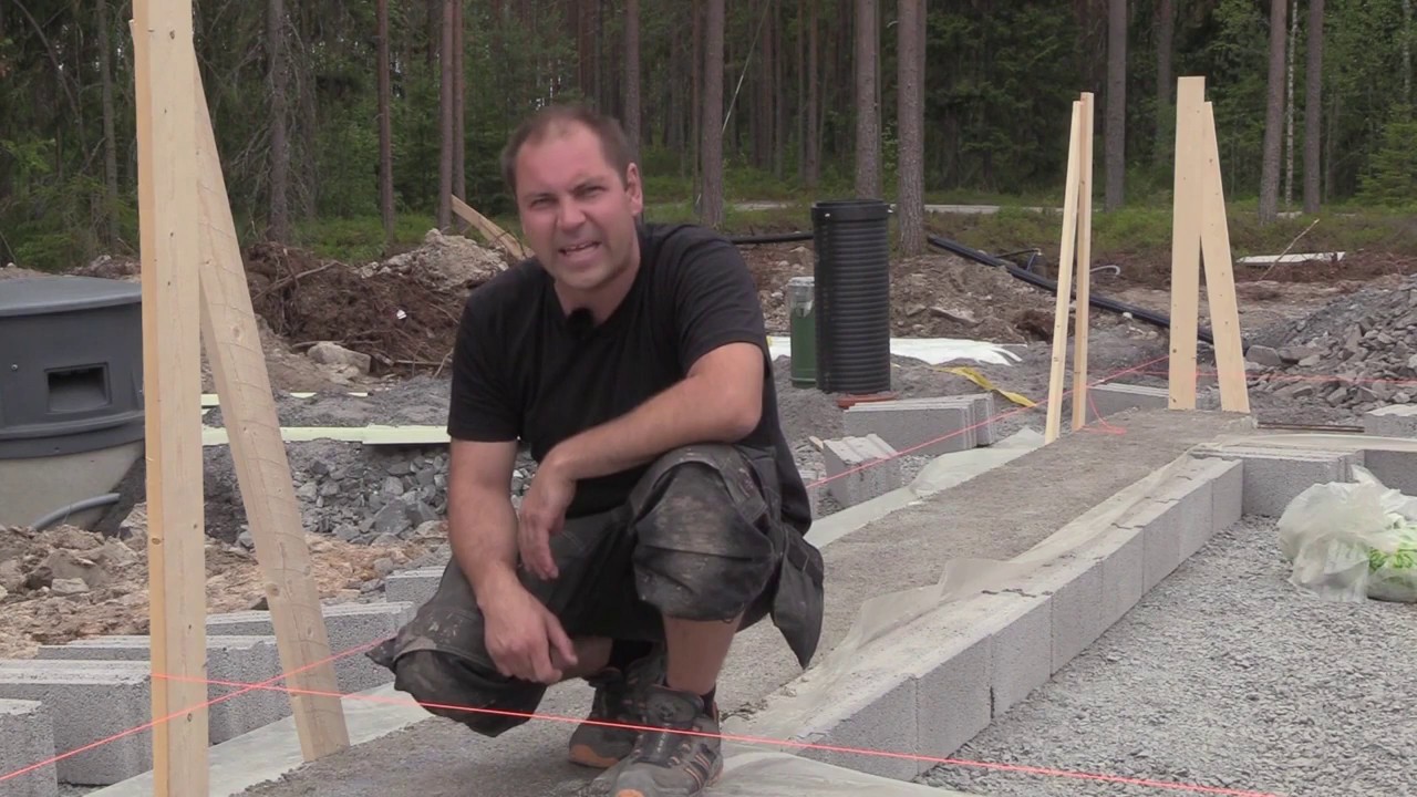 Huvilan rakentaminen - sokkeli, osa 1