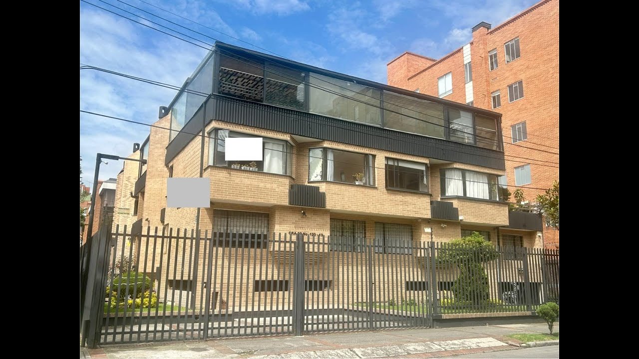 APARTAMENTO ESQUINERO EN SANTA BÁRBARA, BOGOTÁ.