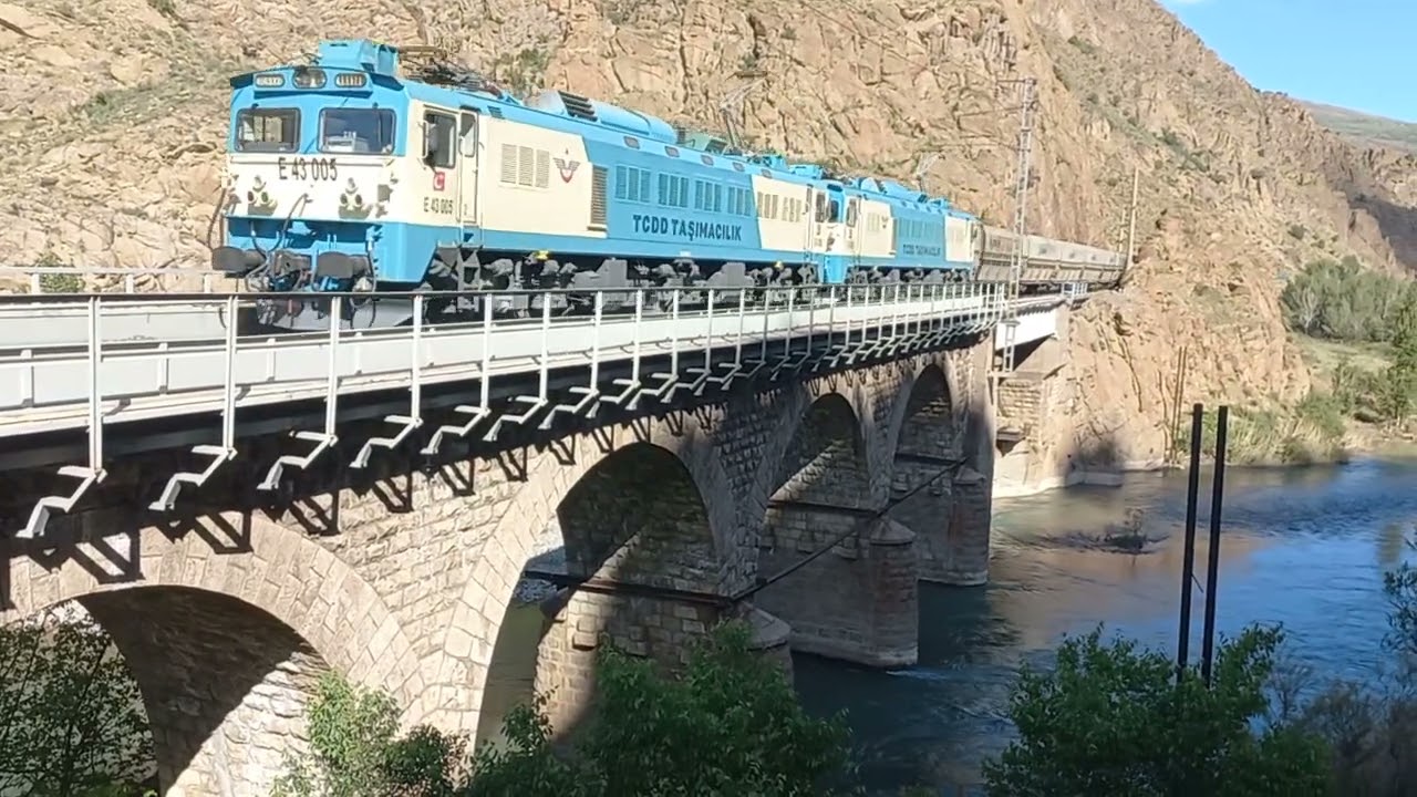 divriği tren yolu geçidi