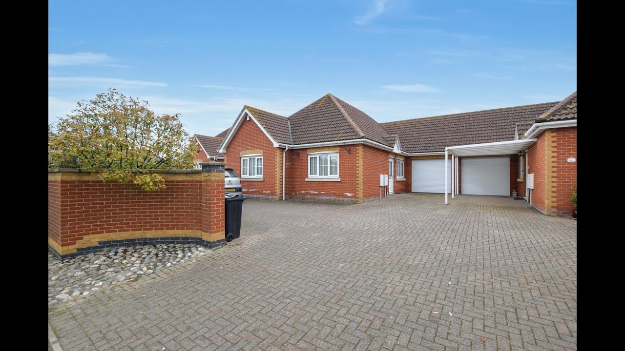 THE STREET, LITTLE CLACTON
