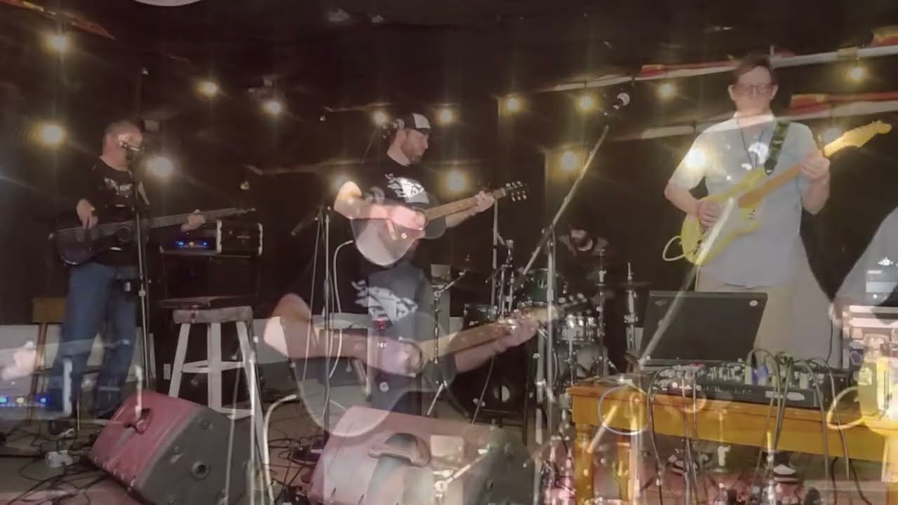 Blue Moon Posse – Cotton Fields (Live Jam Session)