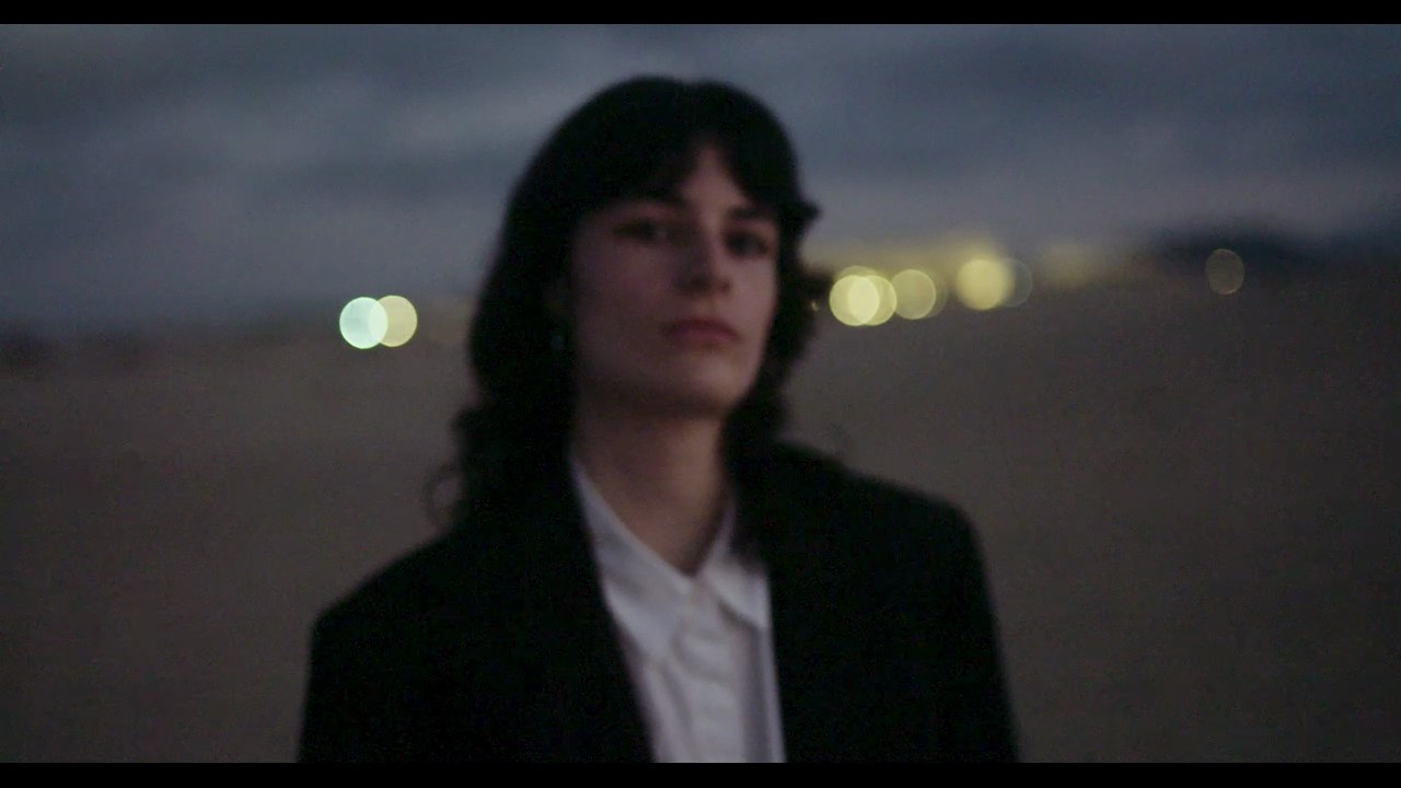 Nina Uzan - La fi&egrave;vre (Vid&eacute;o Officielle)