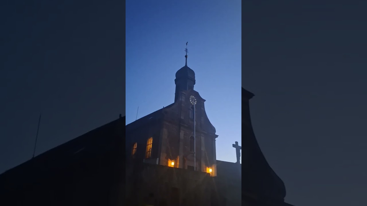  Schmachtenberg die 3  Glocken der katholischen Kirche St.Johannes der Täufer