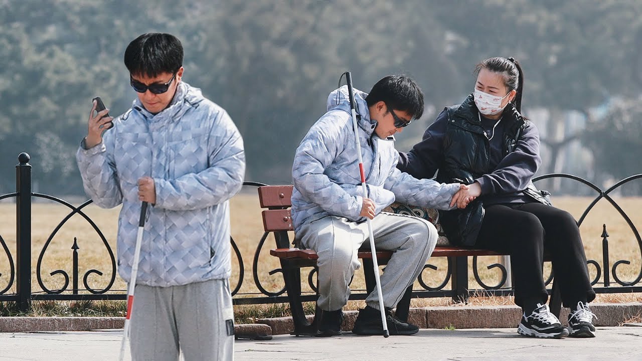 When Blind Man Receives a Breakup Voice Message | Social Experiment