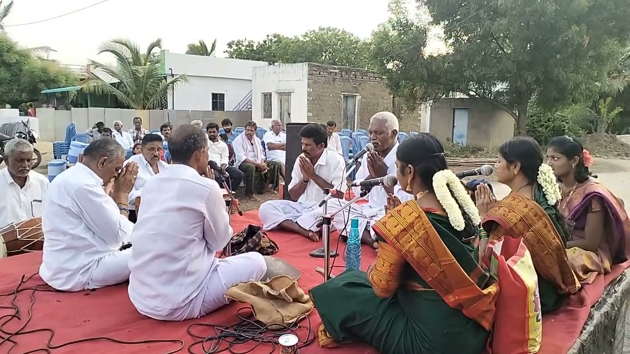 భజన మొదటి లో ప్రార్థన గీతం  గాయకుడు రామాంజనేయ రెడ్డి టీమ్ లీడర్