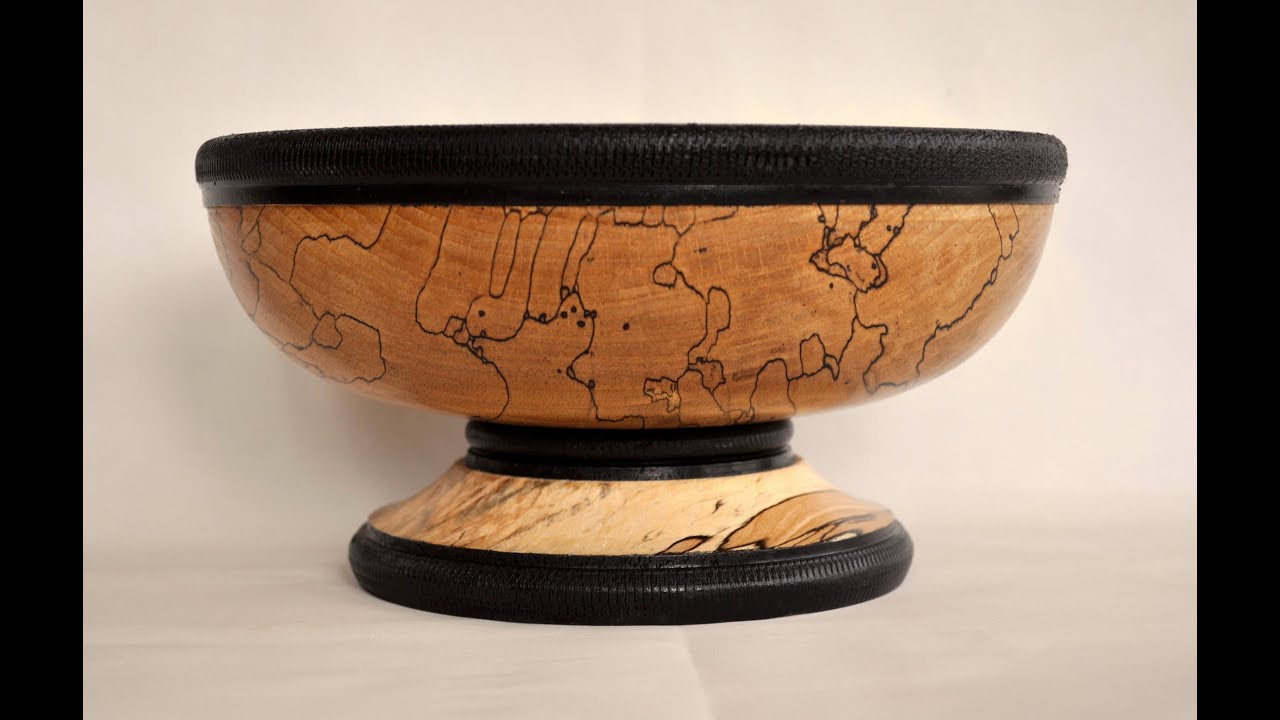 Woodturning - Christmas Pedestal Bowl in Spalted Beech