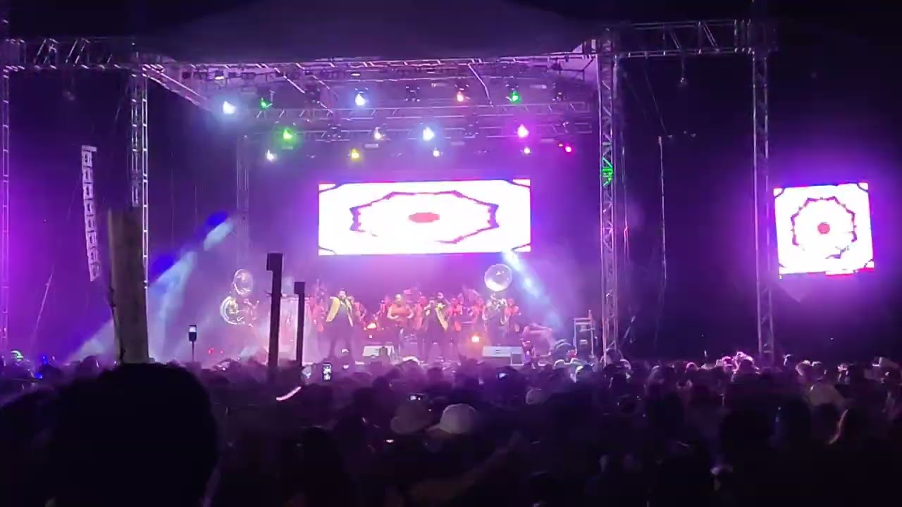 El venado y El Payaso en vivo - Banda la Trakatera / fiesta patronal Tierra Blanca QRO 2022