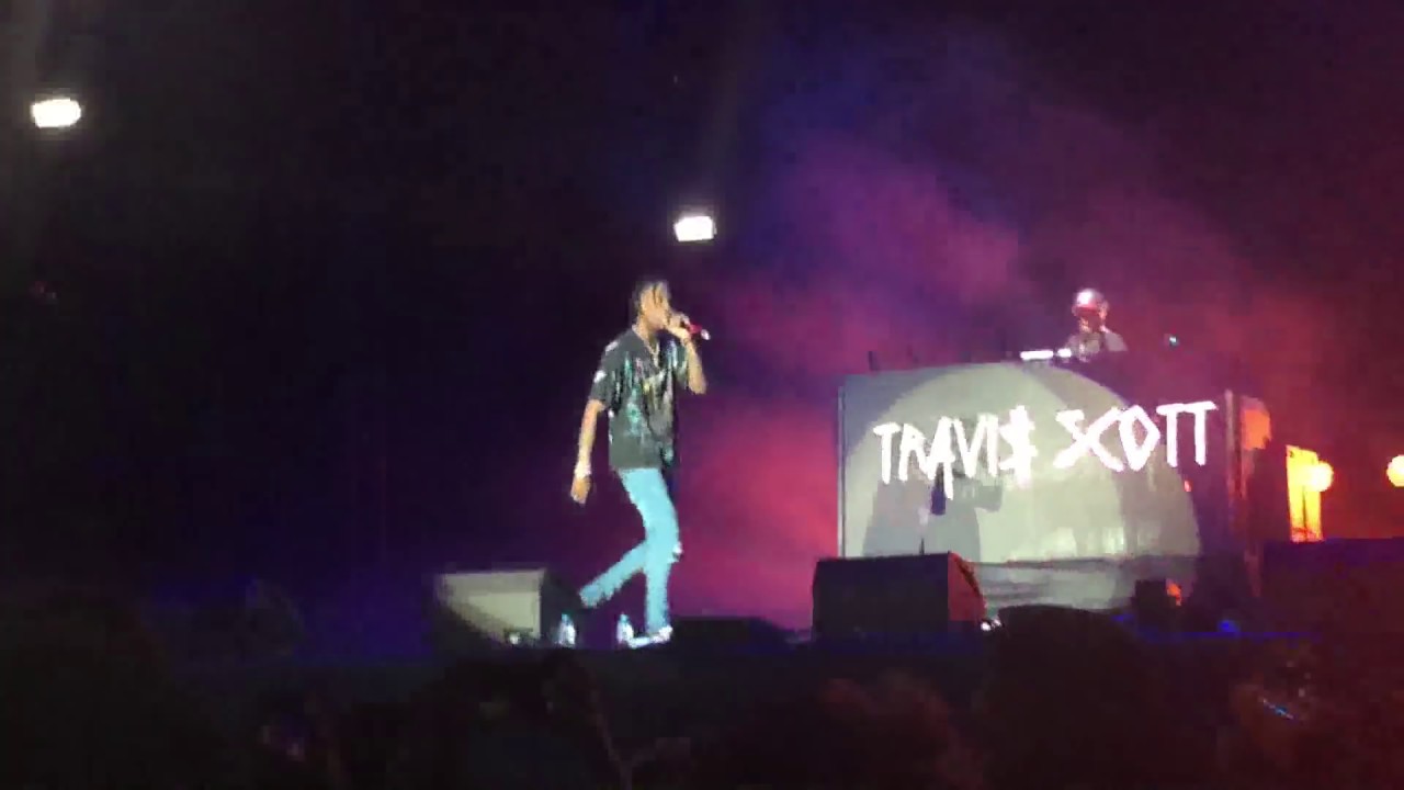 TRAVIS SCOTT @ BEATS ON THE BEACH ABU DHABI 2016 LIT