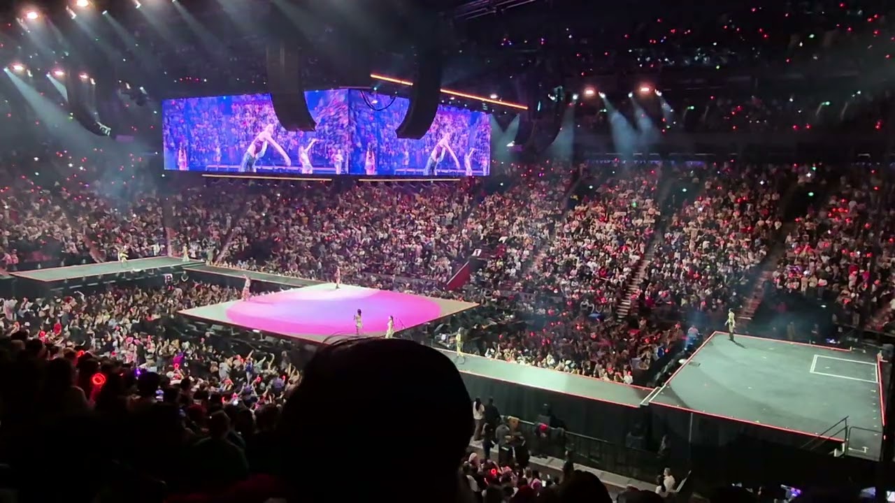 TWICE - THIS IS FOR WORLD TOUR (MONTREAL) PT. 12