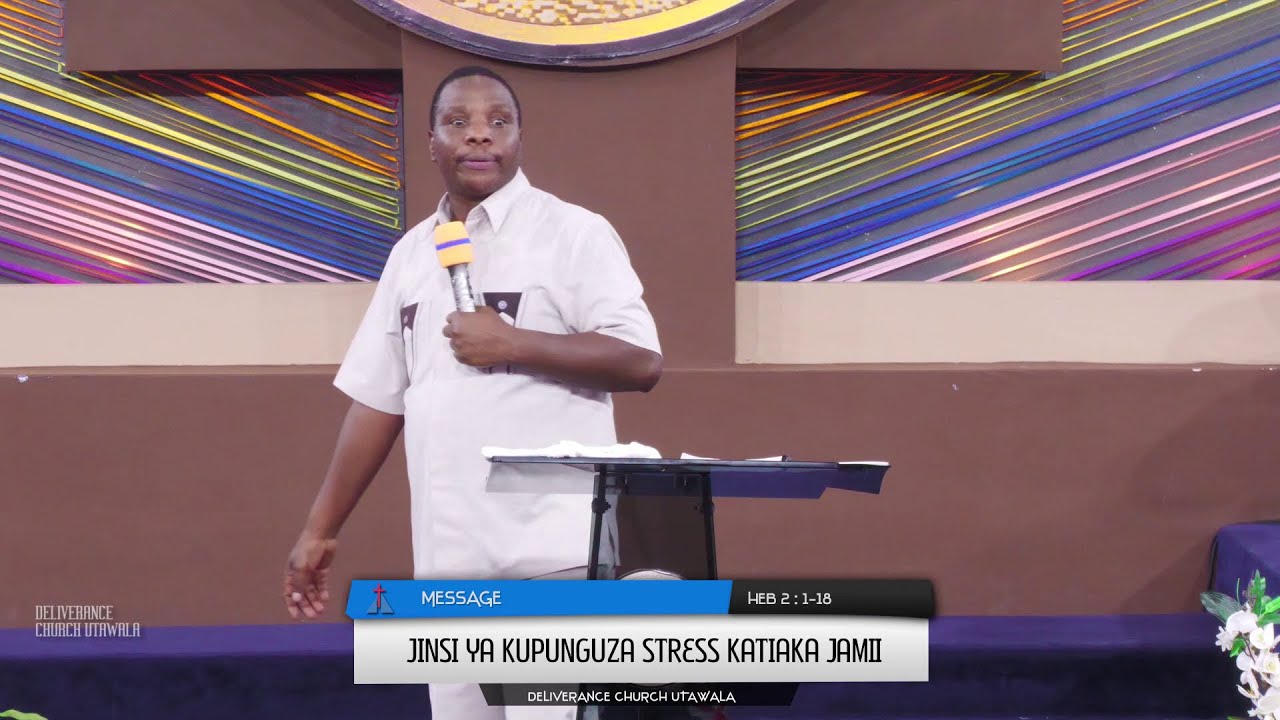 UNASAHAU UMALAYA WAKO KWAMBA NDIYO UNAKUFILISI UNASINGIZIA WAZAZI WAKO 