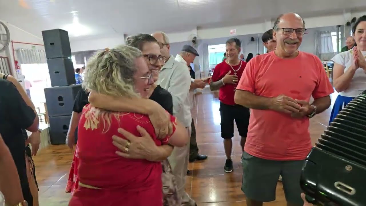 Marcia filha do Teixeirinha e seu esposo Gilson em Itapejara do Oeste Paran&aacute;(com marcos e margarida)