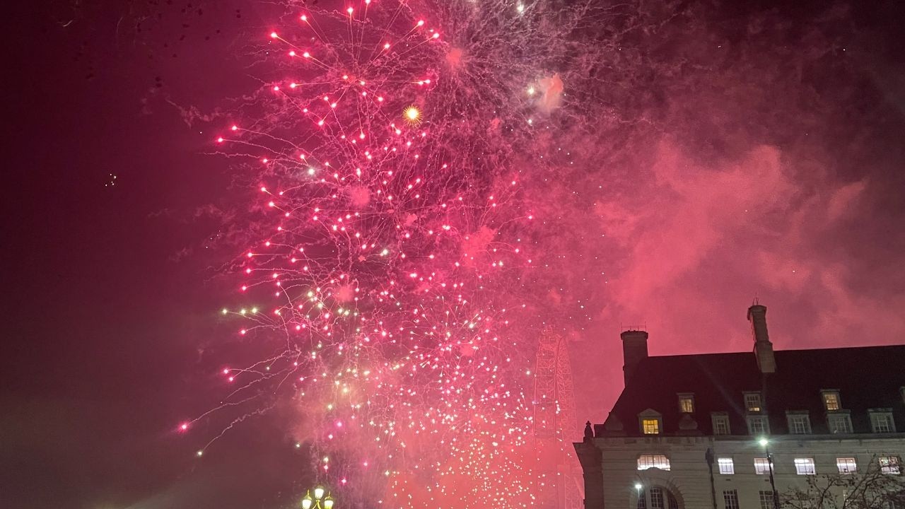 LONDON [ UK] 🇬🇧 2026 NEW YEAR FIREWORKS |  MUST WATCH SHOW | 4K  HDR