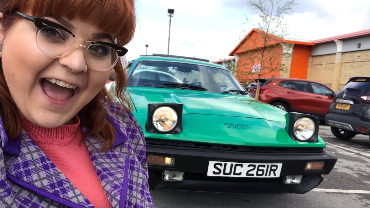 Обзоры IDRIVEACLASSIC: спортивный автомобиль Triumph TR7 70-х годов