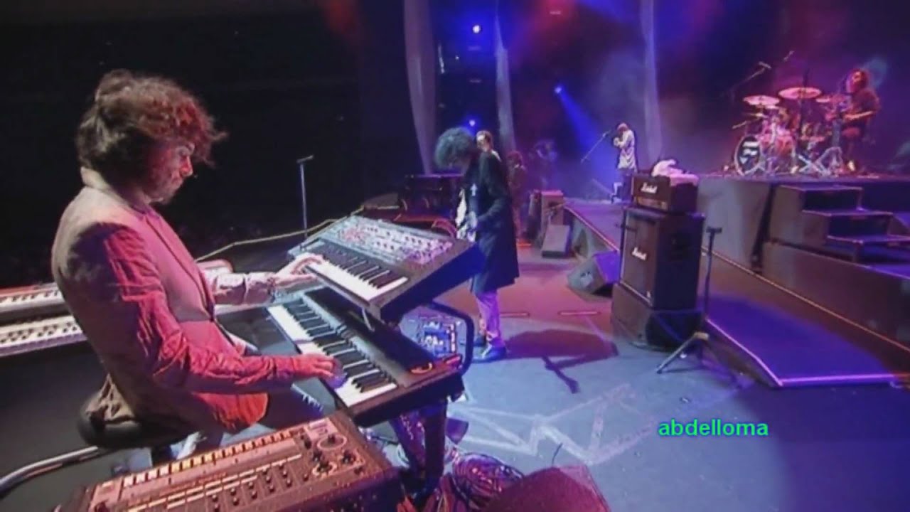 Charly Garcia - Promesas sobre el Bidet (HD-Live)