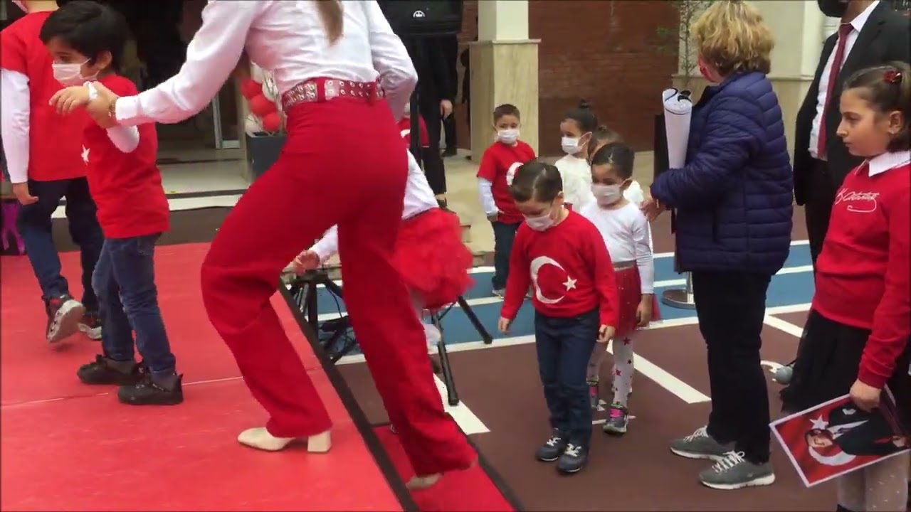 Ataşehir Şehit Öğretmen Hasan Akan İlkokulu 29 Ekim Cumhuriyet Bayramı Gösterisi 2022