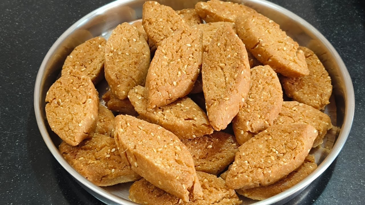 గోధుమపిండితో ఇంట్లో తయారుచేసిన స్నాక్ | wheatflour Snack Recipe / Khajoor Recipe