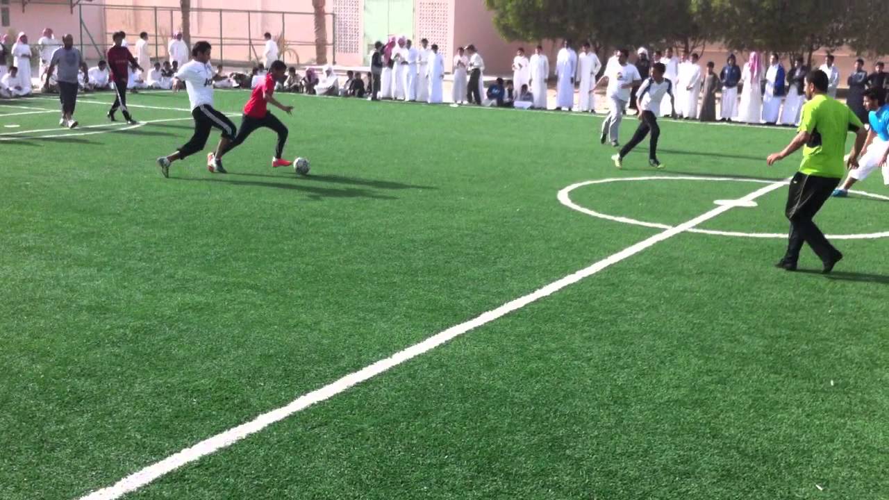 مباراة كرة قدم بين المعلمين و الطلبة - 2
