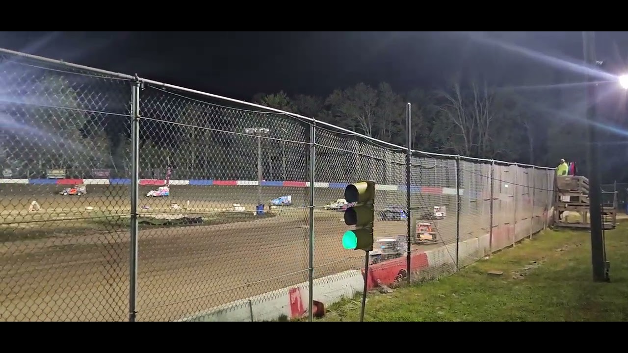 Money race, big turnout. #racing #slingshot #money 