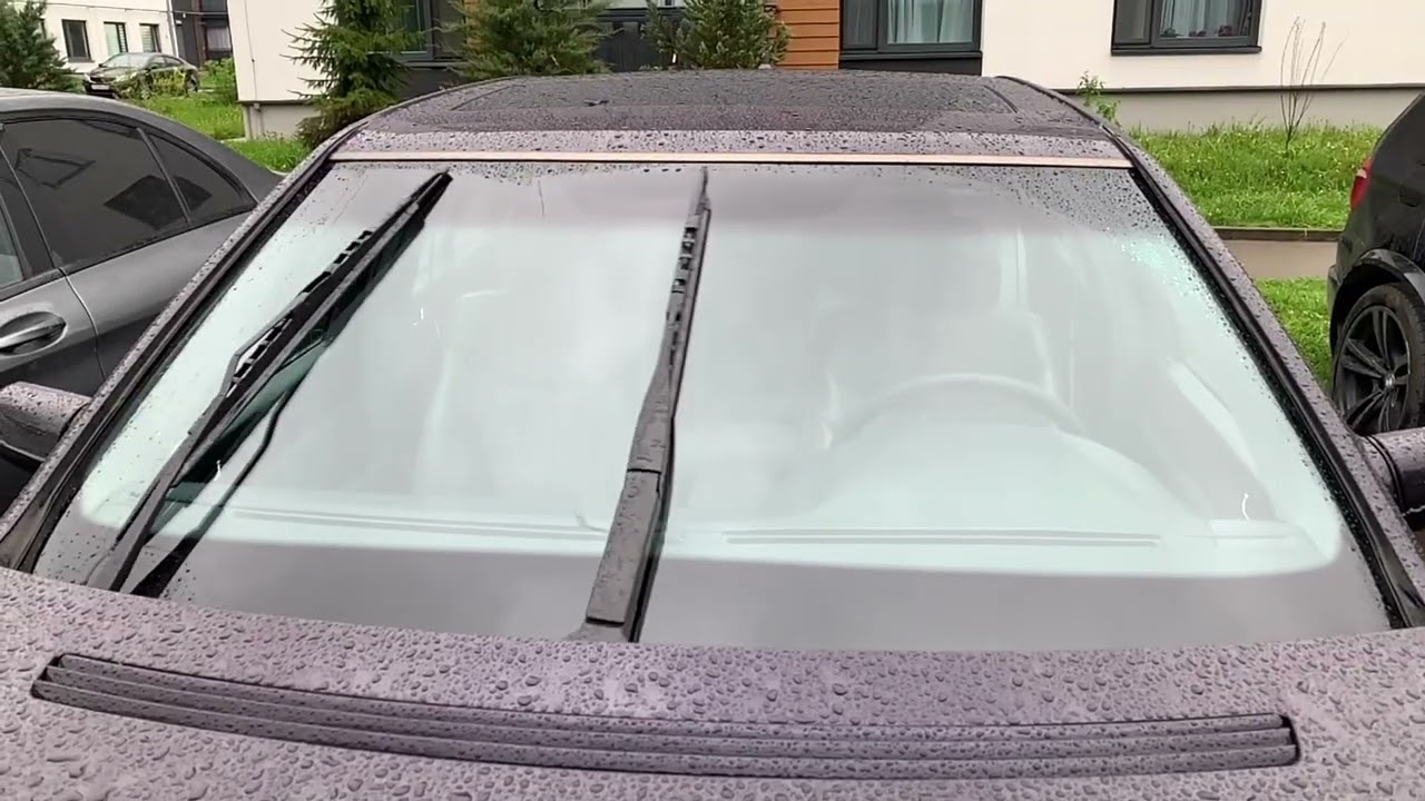 Windscreen wiper W140 (Slow motion)