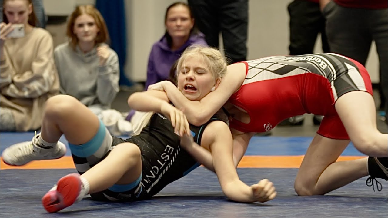 U17 Samanta Eltermane (LAT) vs Loore-Liisa Böttker (EST) 43kg. Girls youth womens wrestling. B-cam-m