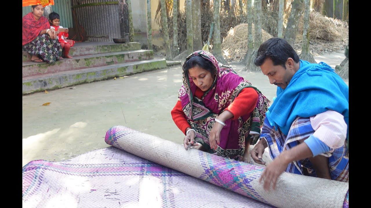 টাংগাইলের ঐতিহ্য বাহি শীতল পাটির কারিগর | Doyel Agro